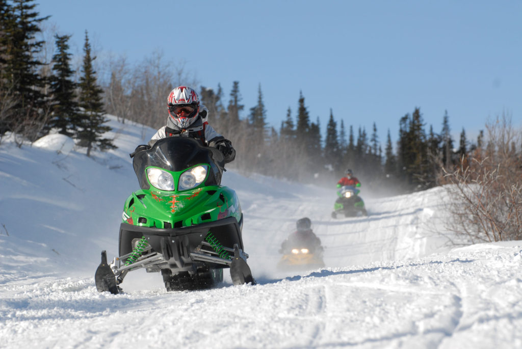 Yukon-snowmobiling