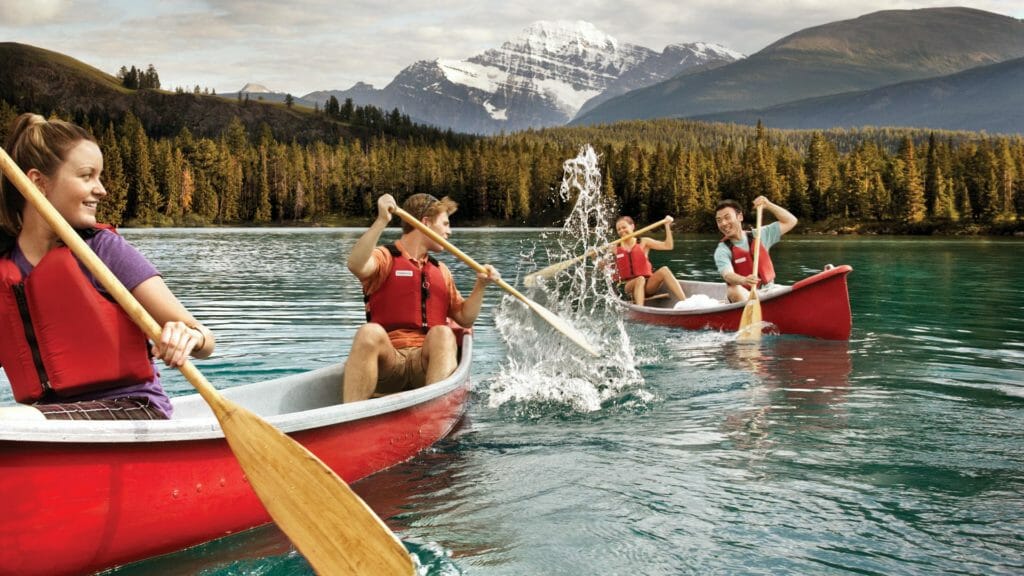 Canoe 12 Jasper Credit Travel Alberta and George Simhoni
