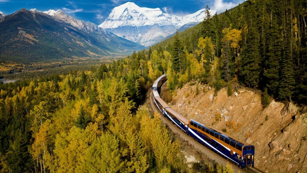 Train-AB-05---Mt-Robson---Credit-Rocky-Mountaineer